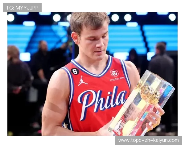 麦克朗是首位在生涯第10场NBA比赛前效力过5支球队的球员，麦克朗篮球